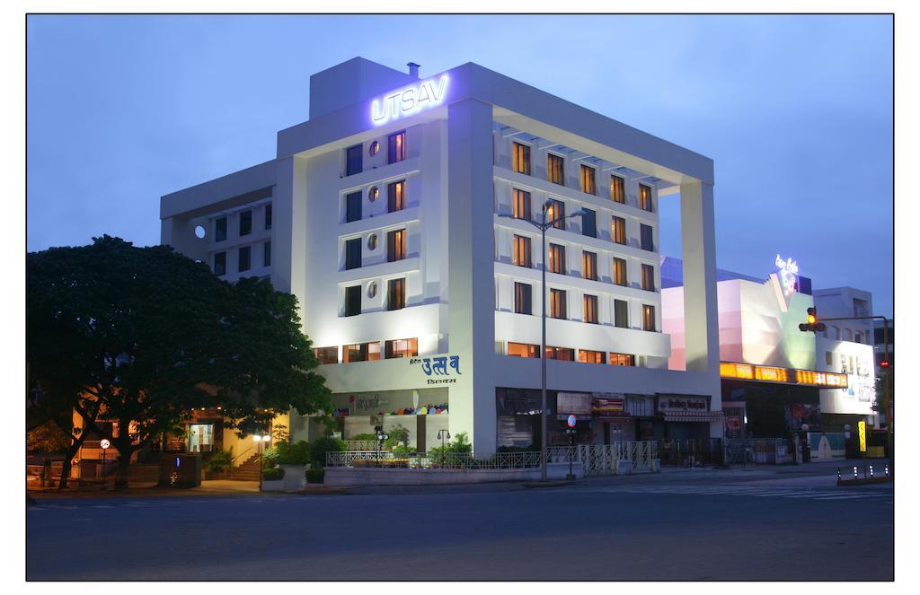Hotel Utsav Deluxe Pune Exterior foto