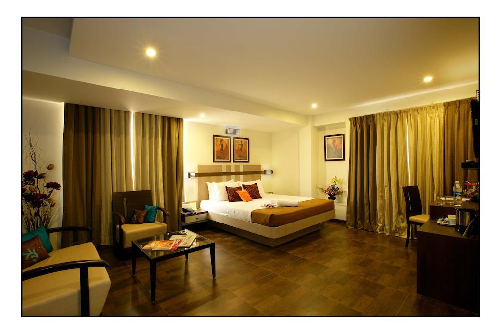 Hotel Utsav Deluxe Pune Habitación foto